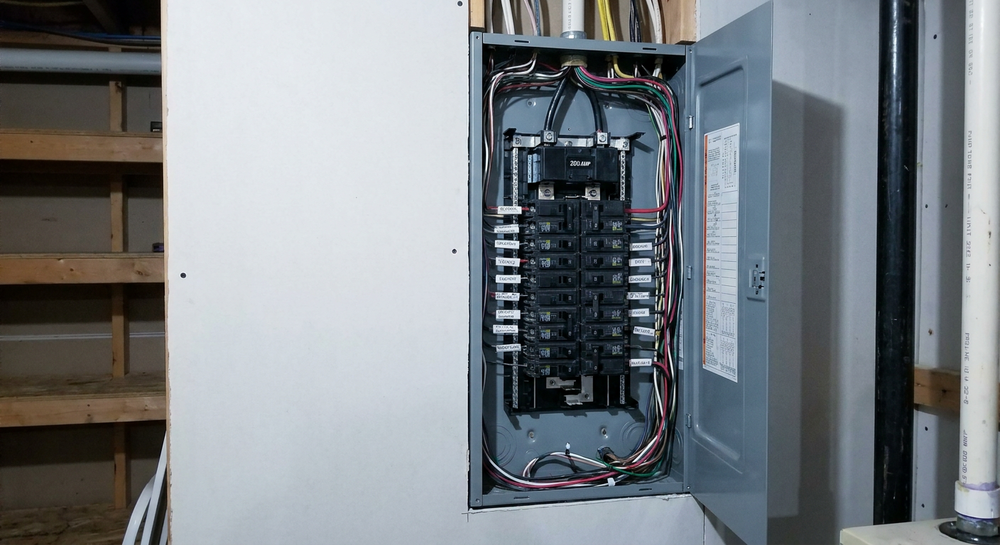 Panneau électrique 200A installé et conforme